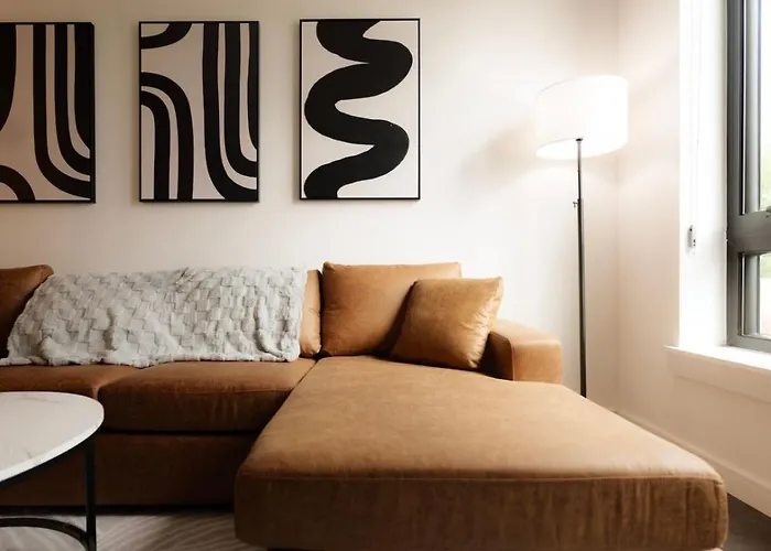 Above The Roots - Sophisticated 1bd Retreat Apartment *